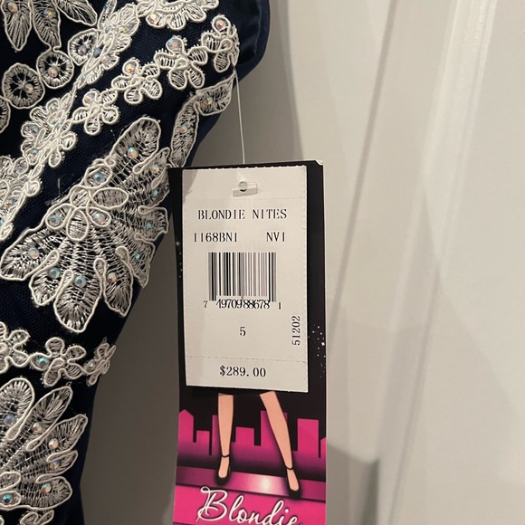 Blondie nites navy gown size 5 - Picture 4 of 8